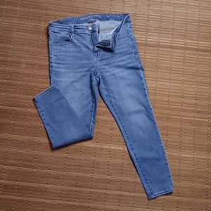American Eagle skinny jeans